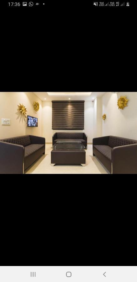 Aval International Hotel Gurgáon Kültér fotó